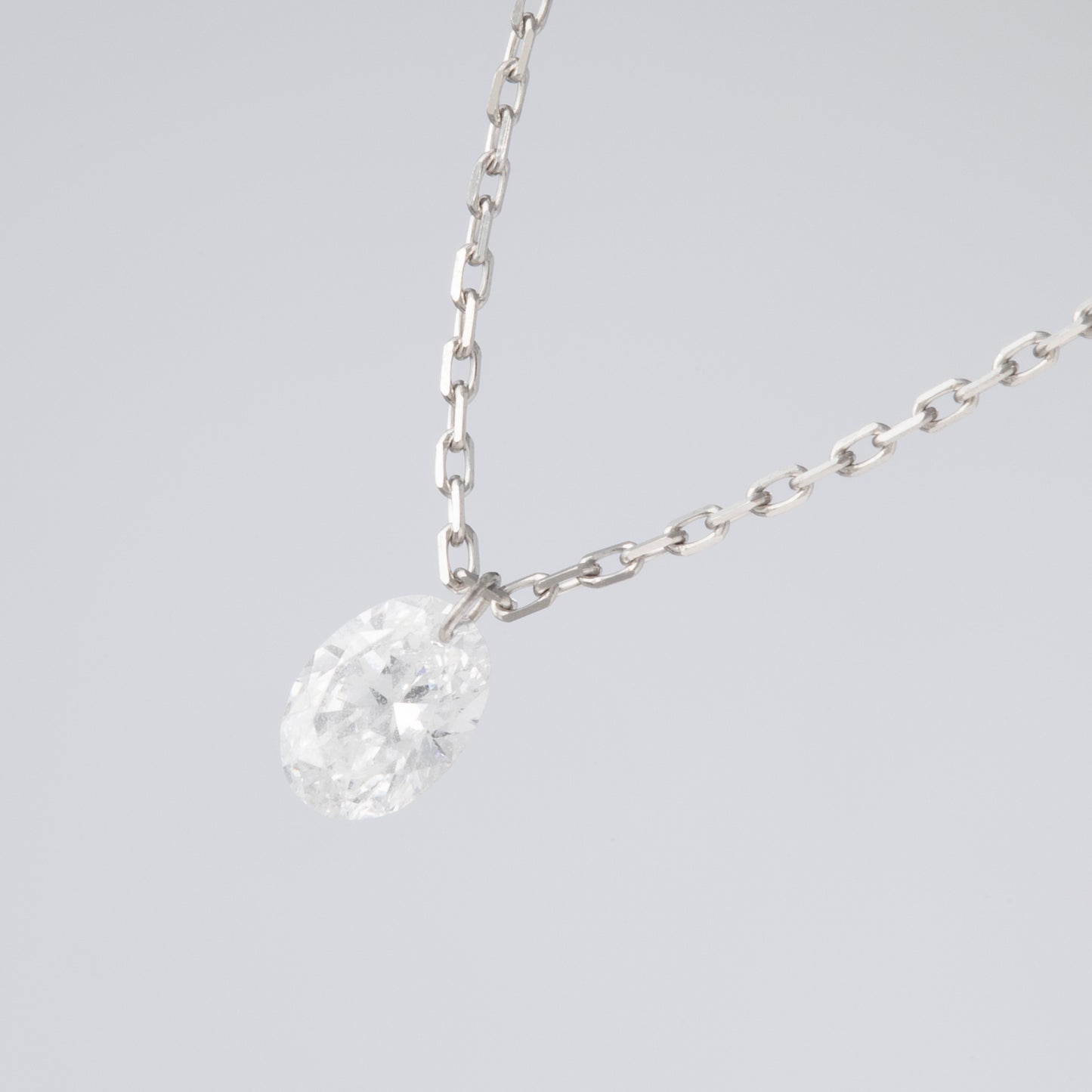 INNOCENCE 1 grain oval necklace / PT850 Platinum / 0.2 carat
